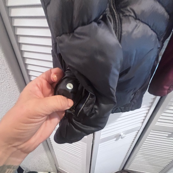 Lululemon vest bundle 4/6 - Picture 9 of 10